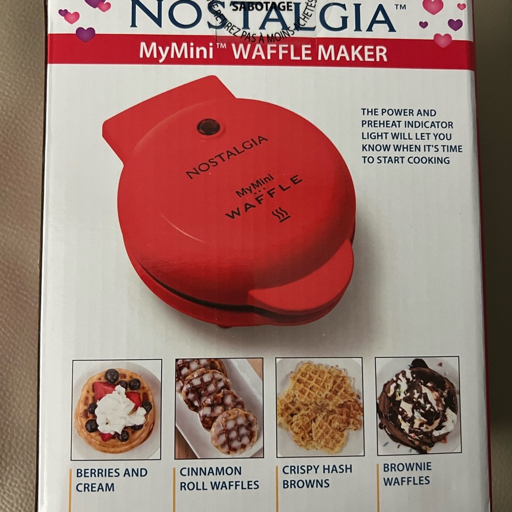 Mini waffle maker